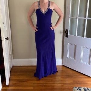 Floor Length Formal Gown!